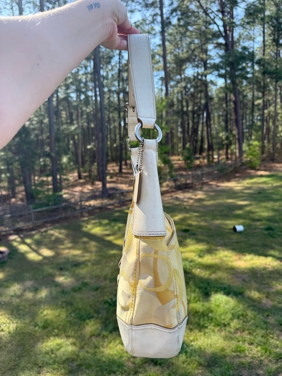 Coach Signature Hampton Soho Satchel - Picture 4 of 7